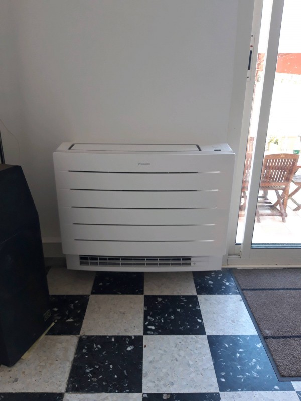 Installation pompe à chaleur air-air Daikin à Hyeres