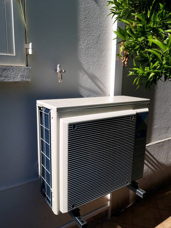 Installation pompe à chaleur air-air Daikin à Hyeres