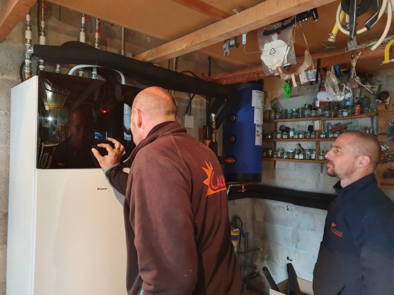 Pose pompe à chaleur air eau daikin 3H au gaz R32