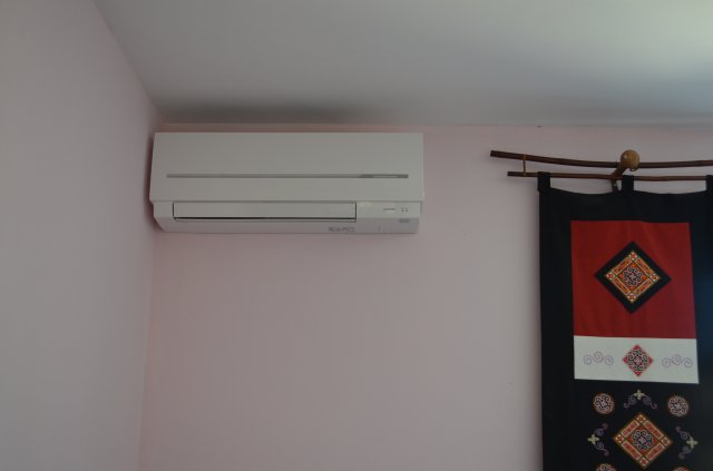 installation climatisation mural mitsubishi MSZSF15 Hyères