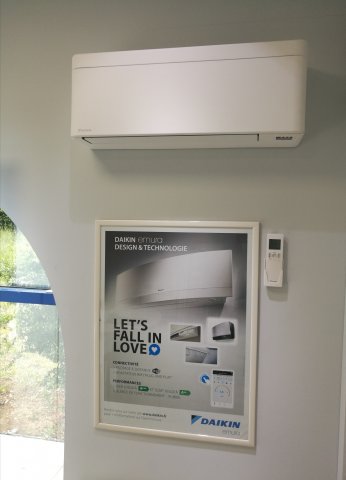 STYLISH BLANC DAIKIN CALECO