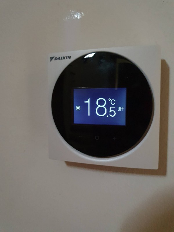 Pose pompe à chaleur air eau daikin 3H au gaz R32