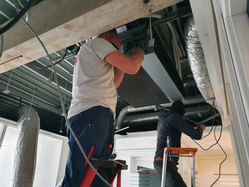 Remplacement climatisation gainable dans des bureaux à Hyeres-83